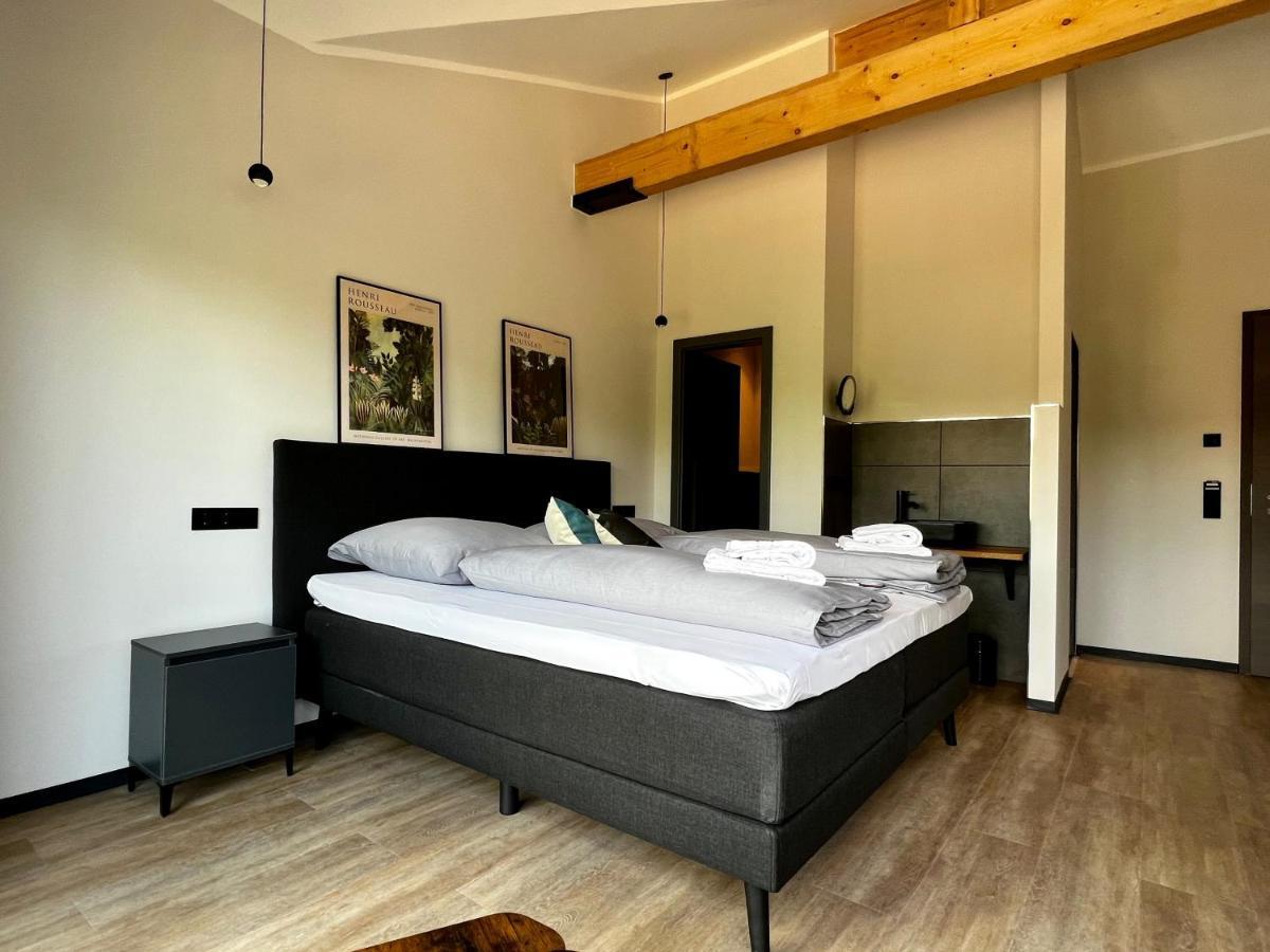 Hotel Drei Hoefe Friedrichsdorf Exteriör bild